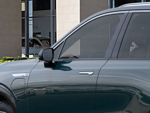 New 2026 Cadillac Vistiq Luxury w/ LPO, Floor Liner Package image 12