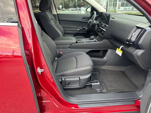 New 2026 Nissan Pathfinder SV image 13