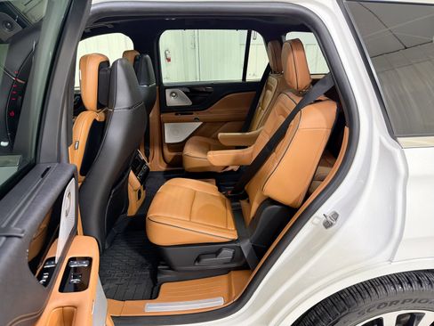 Used 2023 Lincoln Aviator Black Label Grand Touring w/ Class IV Trailer Tow Package image 25