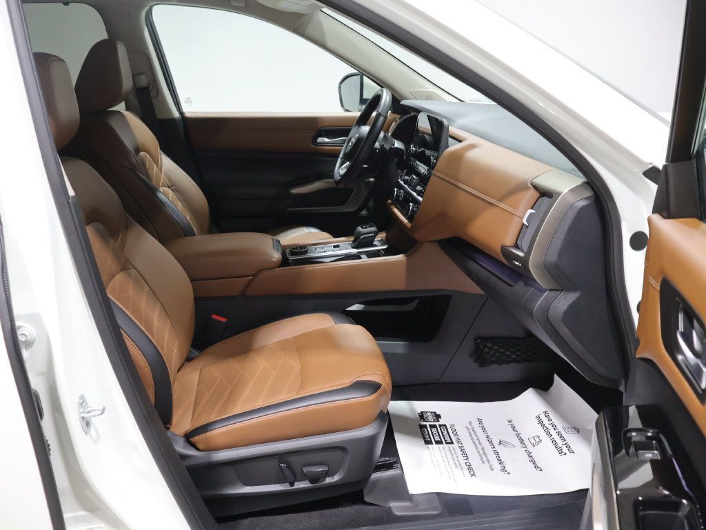 Used 2022 Nissan Pathfinder Platinum w/ Cargo Package AWD/4WD image 24