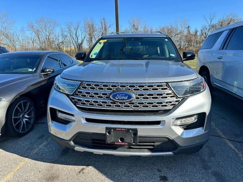 Used 2020 Ford Explorer Limited w/ Class III Trailer Tow Package image 2