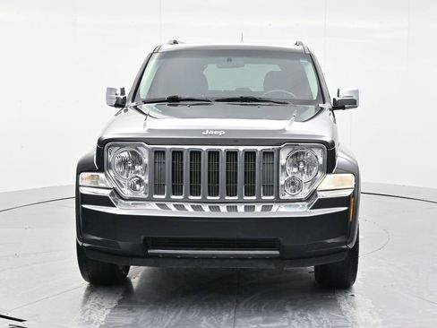 Used 2011 Jeep Liberty Sport image 2