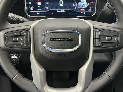 Used 2025 GMC Sierra 3500 Denali image 26
