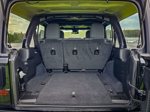 Certified 2025 Jeep Wrangler Unlimited Sport AWD/4WD image 30