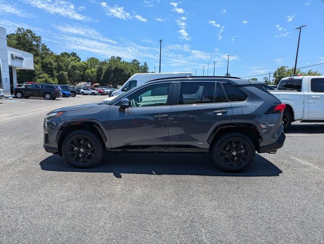 Used 2022 Toyota RAV4 SE AWD/4WD image 8