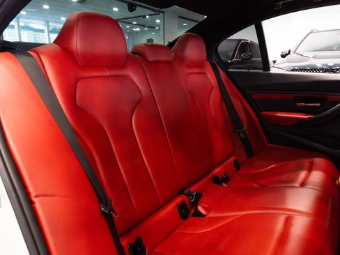 Used 2018 BMW M3 image 23