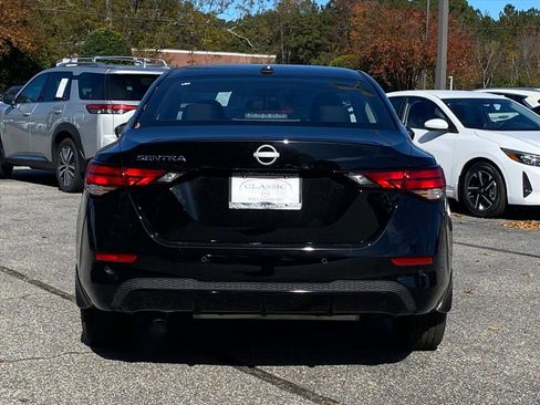 New 2025 Nissan Sentra SV image 4