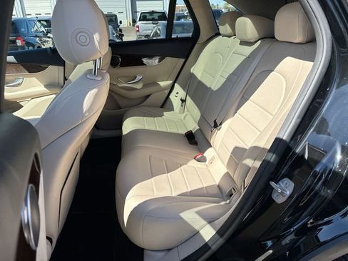 Used 2018 Mercedes-Benz GLC 300 image 18