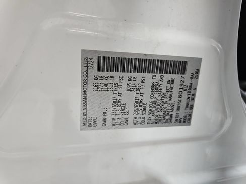 Certified 2025 Nissan Rogue SV AWD/4WD image 30