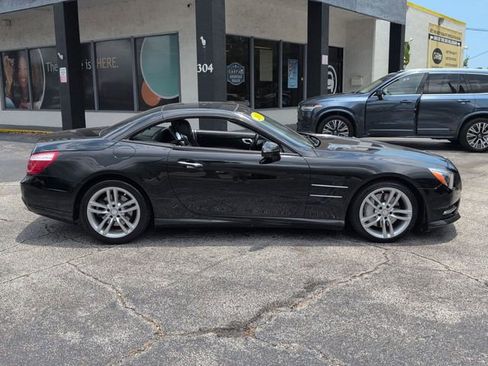 Used 2013 Mercedes-Benz SL 550 image 4
