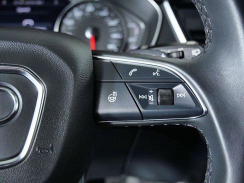 Used 2023 Audi Q5 2.0T Premium w/ Convenience Package image 23