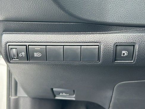 Used 2024 Toyota Corolla LE AWD/4WD image 22