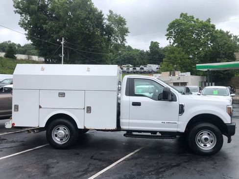 Used 2018 Ford F350 XL AWD/4WD image 6