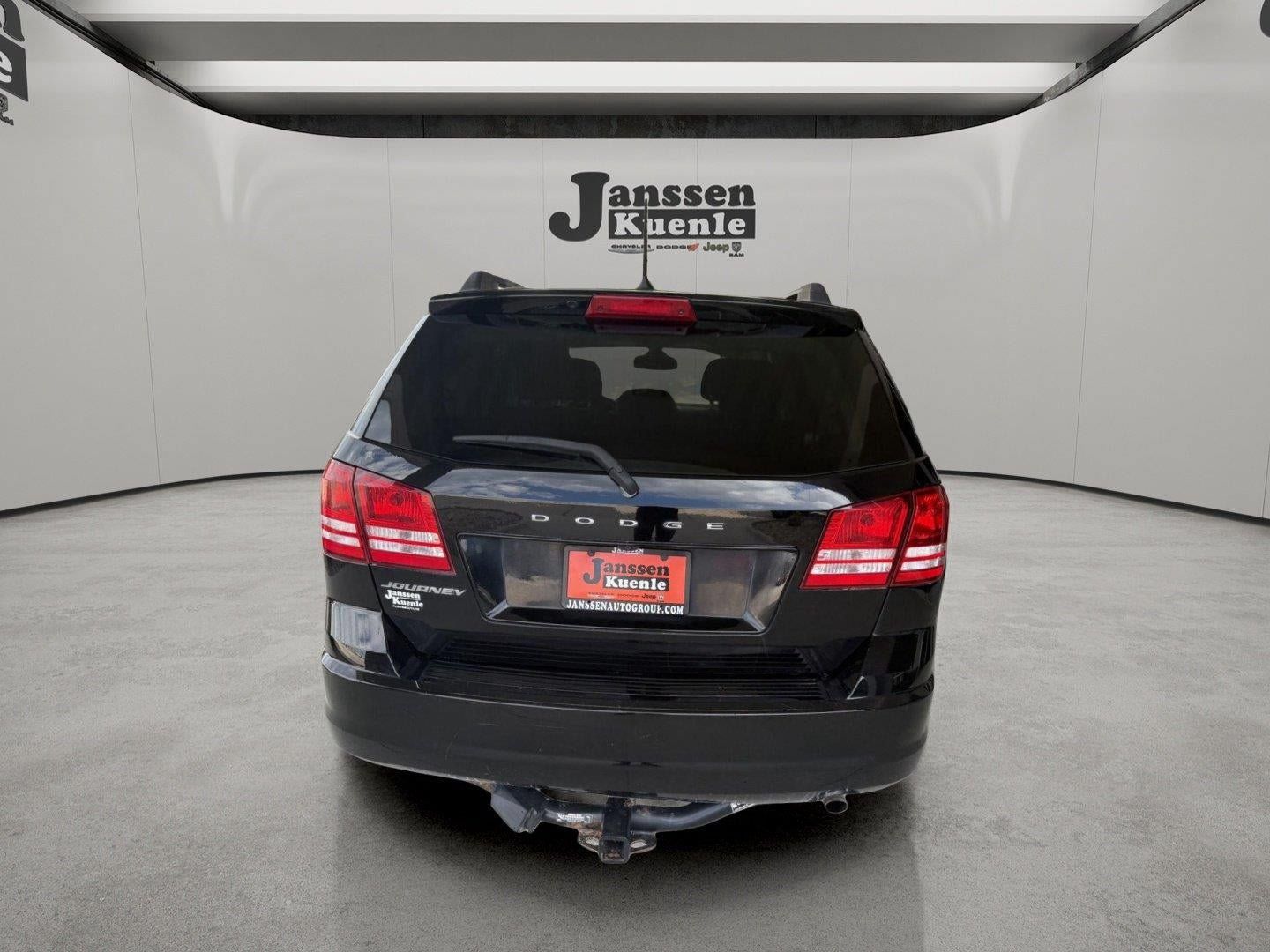 Used 2018 Dodge Journey SE w/ Blacktop Package FWD image 3