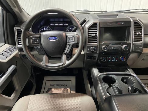 Used 2017 Ford F250 XLT w/ XLT Premium Package image 8