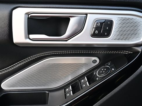 Used 2021 Ford Explorer ST w/ Equipment Group 401A image 27