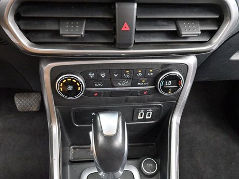 Used 2021 Ford EcoSport SE w/ SE Convenience Package FWD image 24
