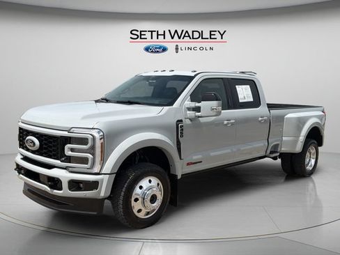 Used 2026 Ford F450 Platinum w/ FX4 Off-Road Package AWD/4WD image 3