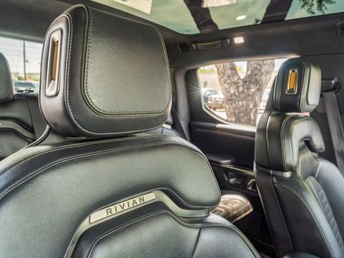 Used 2022 Rivian R1T Launch Edition image 46