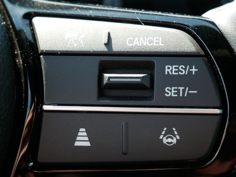 Used 2025 Honda HR-V Sport image 30
