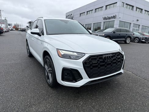 Certified 2023 Audi Q5 e Premium Plus w/ Premium Plus Package AWD/4WD image 1