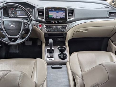 Used 2017 Honda Ridgeline RTL-T image 22