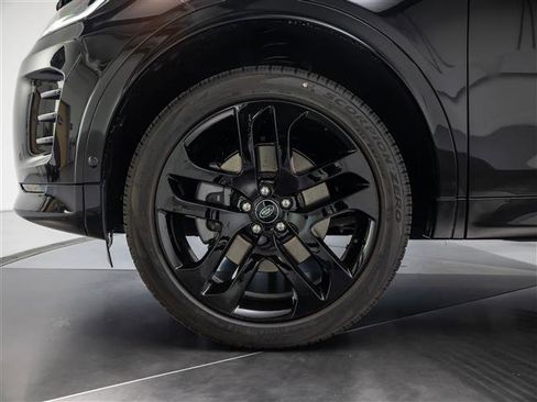 New 2026 Land Rover Discovery Sport Landmark AWD/4WD image 12