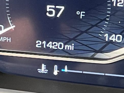 Used 2024 GMC Yukon XL AT4 image 25