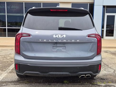 Used 2025 Kia Telluride S FWD image 4