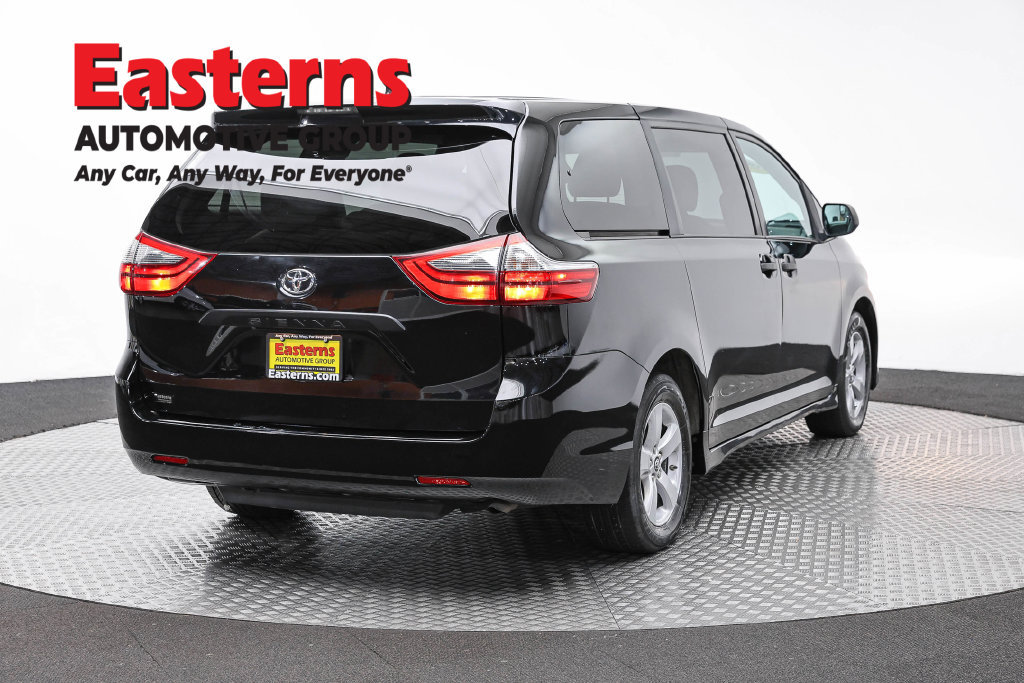 Used 2020 Toyota Sienna L FWD image 6