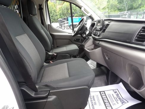 Used 2025 Ford Transit 250 Low Roof w/ Exterior Upgrade Package RWD image 32
