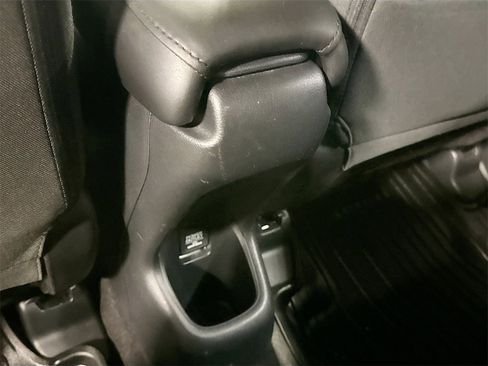 Used 2019 Honda HR-V Sport image 25