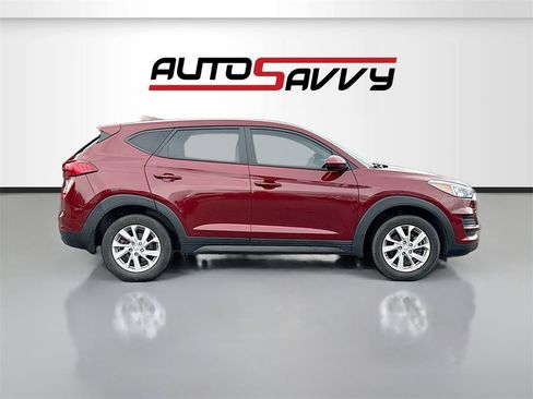 Used 2020 Hyundai Tucson SE w/ Winter Weather Package image 8