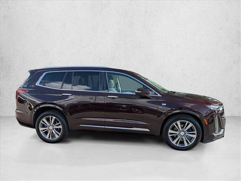 Used 2020 Cadillac XT6 Premium Luxury FWD image 4