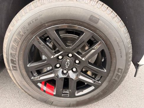 Used 2024 Chevrolet Silverado 1500 RST w/ Redline Edition AWD/4WD image 35