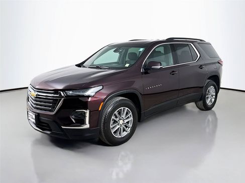 Used 2023 Chevrolet Traverse LT AWD/4WD image 5