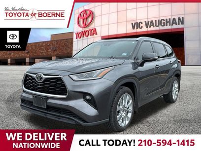 Used 2023 Toyota Highlander Limited