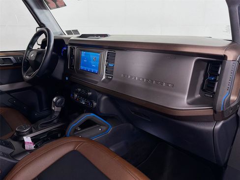 Used 2022 Ford Bronco Outer Banks AWD/4WD image 27
