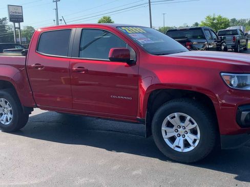 Used 2022 Chevrolet Colorado LT w/ LT Convenience Package AWD/4WD image 2