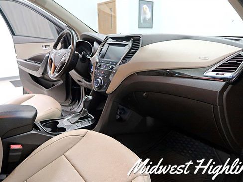 Used 2017 Hyundai Santa Fe Sport AWD/4WD image 42