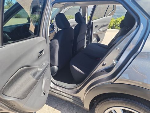 Used 2024 Nissan Kicks S FWD image 17