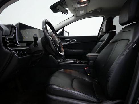 Used 2023 Kia Sportage EX AWD/4WD image 8
