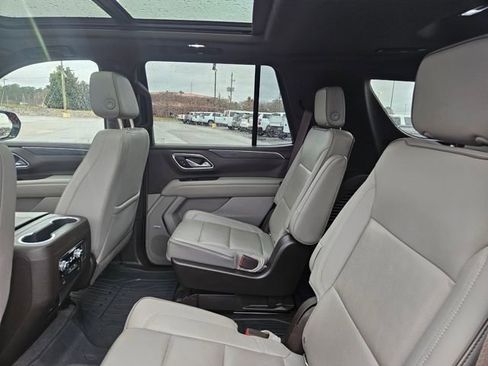 Used 2021 GMC Yukon SLT w/ SLT Luxury Plus Package image 24