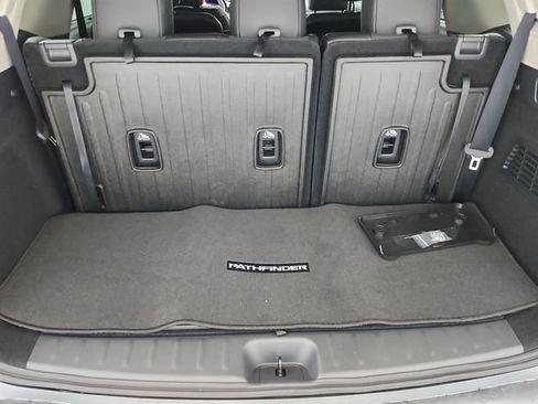 New 2026 Nissan Pathfinder Platinum FWD image 44