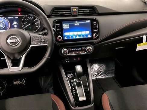 New 2025 Nissan Versa SR w/ Trunk Package image 8