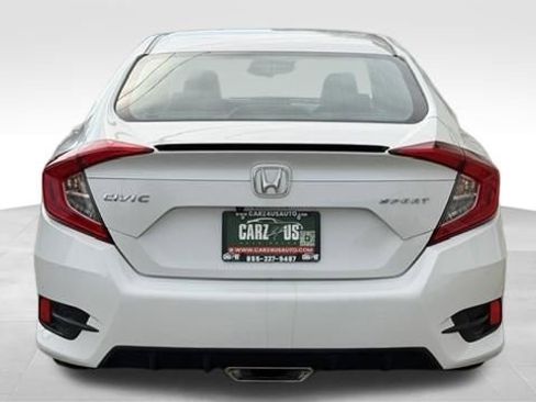 Used 2019 Honda Civic Sport image 8