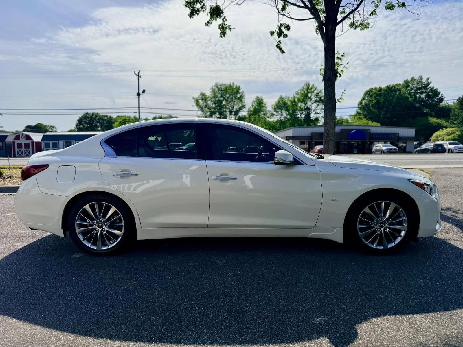Used 2019 INFINITI Q50 Luxe w/ Cargo Package (L96) RWD image 13