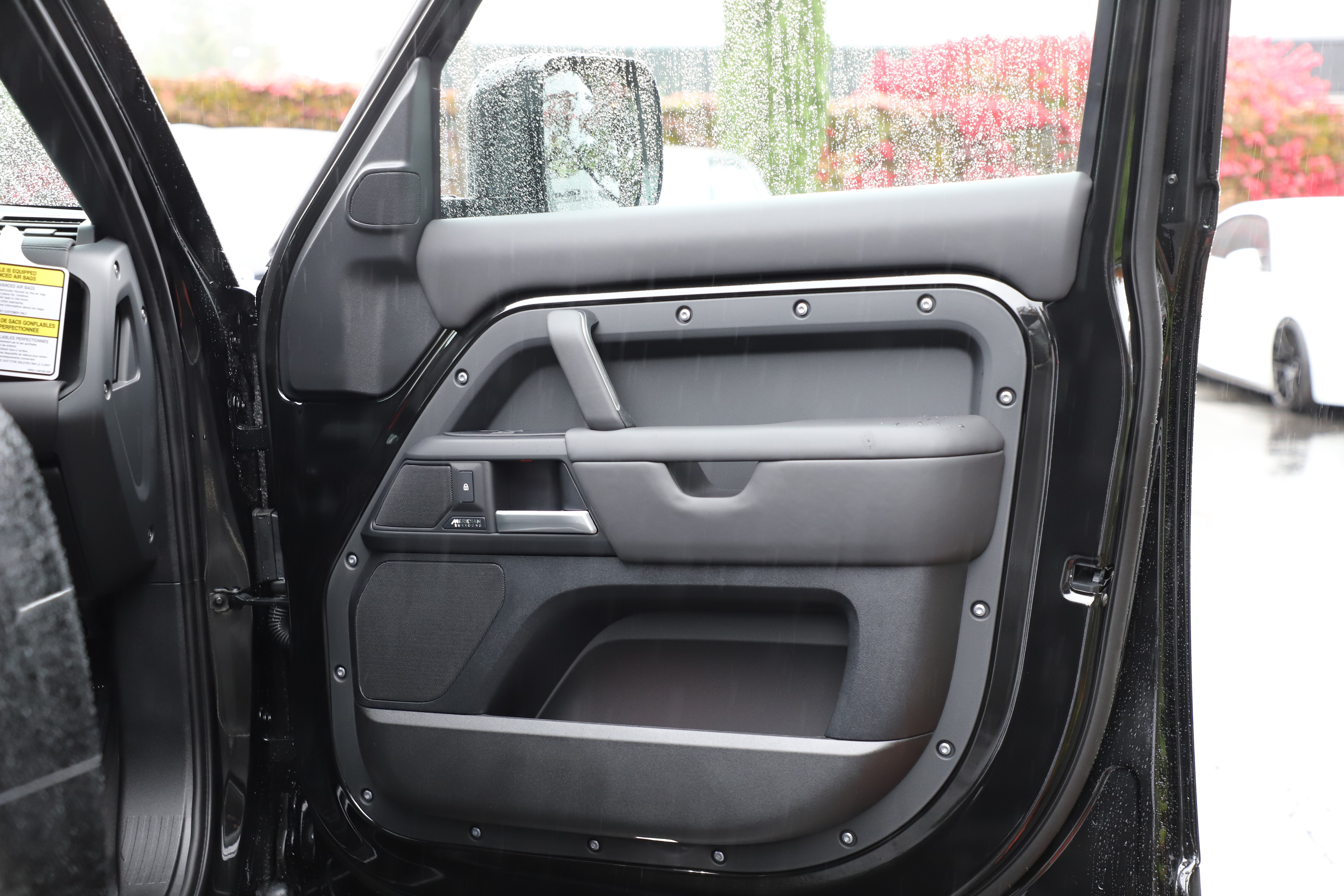 New 2026 Land Rover Defender 110 X-Dynamic SE AWD/4WD image 11