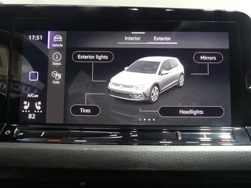 Used 2022 Volkswagen GTI SE image 42