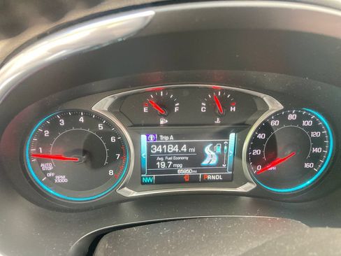 Used 2017 Chevrolet Malibu LT FWD image 19